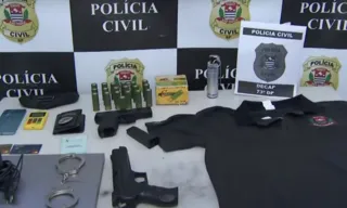 Imagem ilustrativa da imagem Falso policial é preso em SP com réplicas de arma de fogo