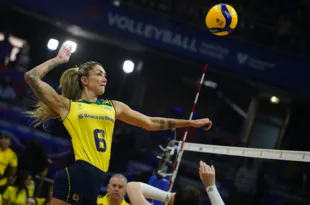 Imagem ilustrativa da imagem Meninas do Brasil fazem a festa da torcida recifense na estreia do Sul-Americano