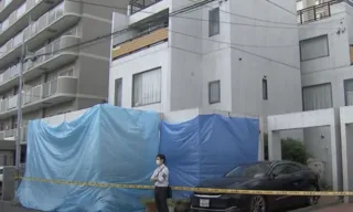 Imagem ilustrativa da imagem Polícia do Japão prende pai e filha acusados de decapitar homem em motel