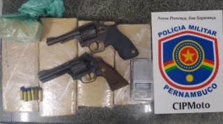 Imagem ilustrativa da imagem Polícia prende pai e filho por tráfico de drogas