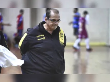 Imagem ilustrativa da imagem Morre Fernando Ferretti, técnico histórico do futsal