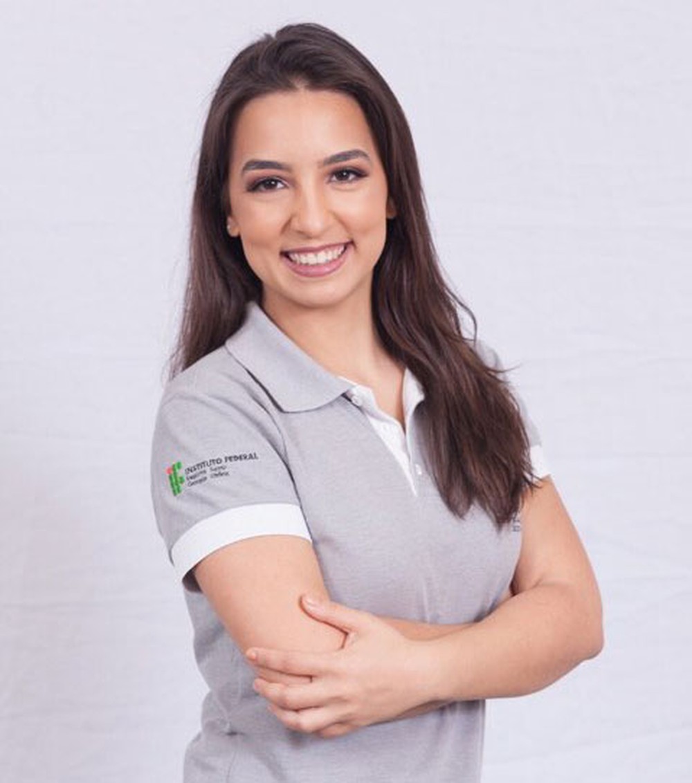 Clara passou em 1º lugar para cotistas em Medicina. Foto: Arquivo Pessoal