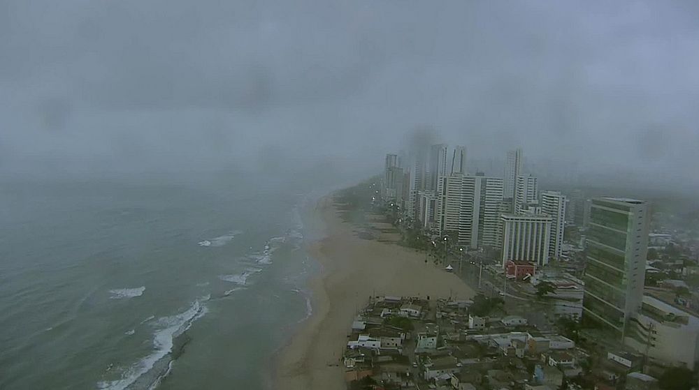 Essa foi uma das últimas imagens que o helicóptero fez antes da queda. Foto: Reprodução/TV Globo
