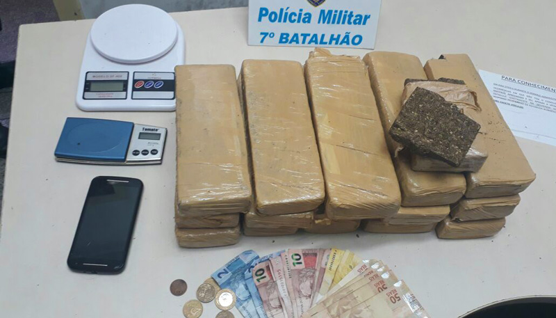 Todo o material apreendido foi encaminhado à delegacia de Cariacica. Foto: Divulgação/PM