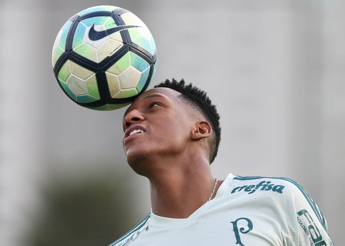 Palmeiras ficará com 10 milhões de euros pela venda de Mina. Foto: Ag. Palmeiras/ Divulgação