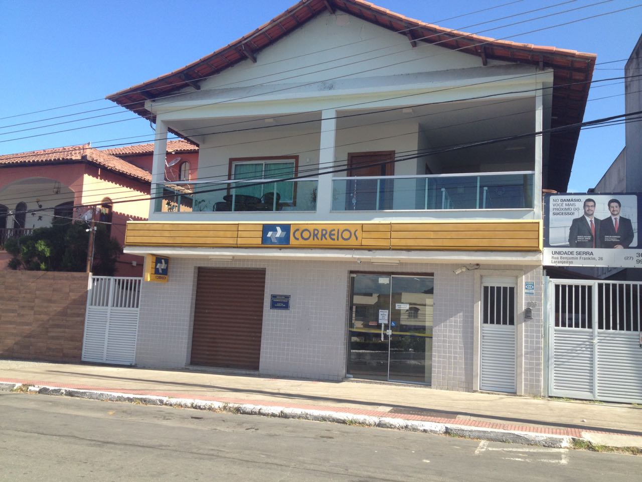 Agência assaltada em Serra Sede, na Serra. Foto: Kananda Natielly