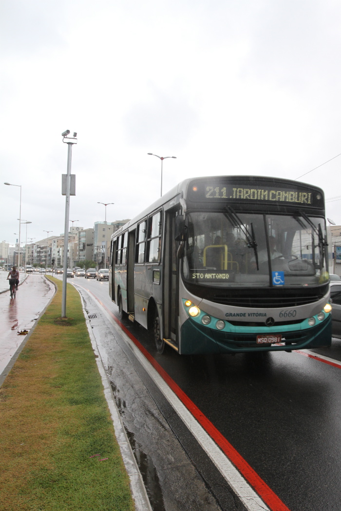 Com 3,8 km, faixa exclusiva será liberada apenas para ônibus, vans e táxis. Foto: Dayana Souza/AT