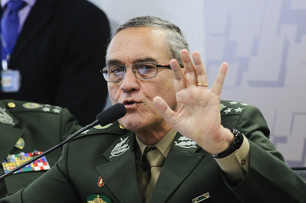 O general falou à imprensa após solenidade nesta quarta-feira (28) no Comando do Exército para a troca do chefe da Secretaria de Economia e Finanças do Comando.Foto/ Divulgação