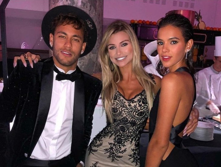 Bruna Marquezine esteve na festa de aniversário de 26 anos do namorado. Foto: Reprodução/Instagram
