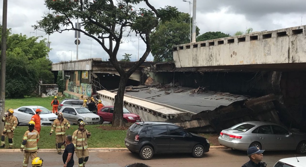 Parte do viaduto desabou em Brasília. Foto: SBT Brasília