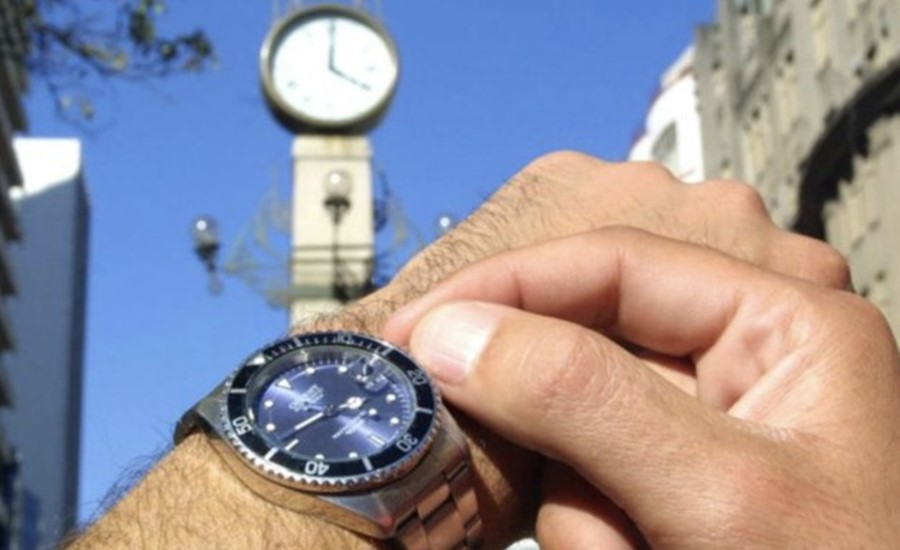 Relógios devem ser atrasados em uma hora. Foto/ Divulgação