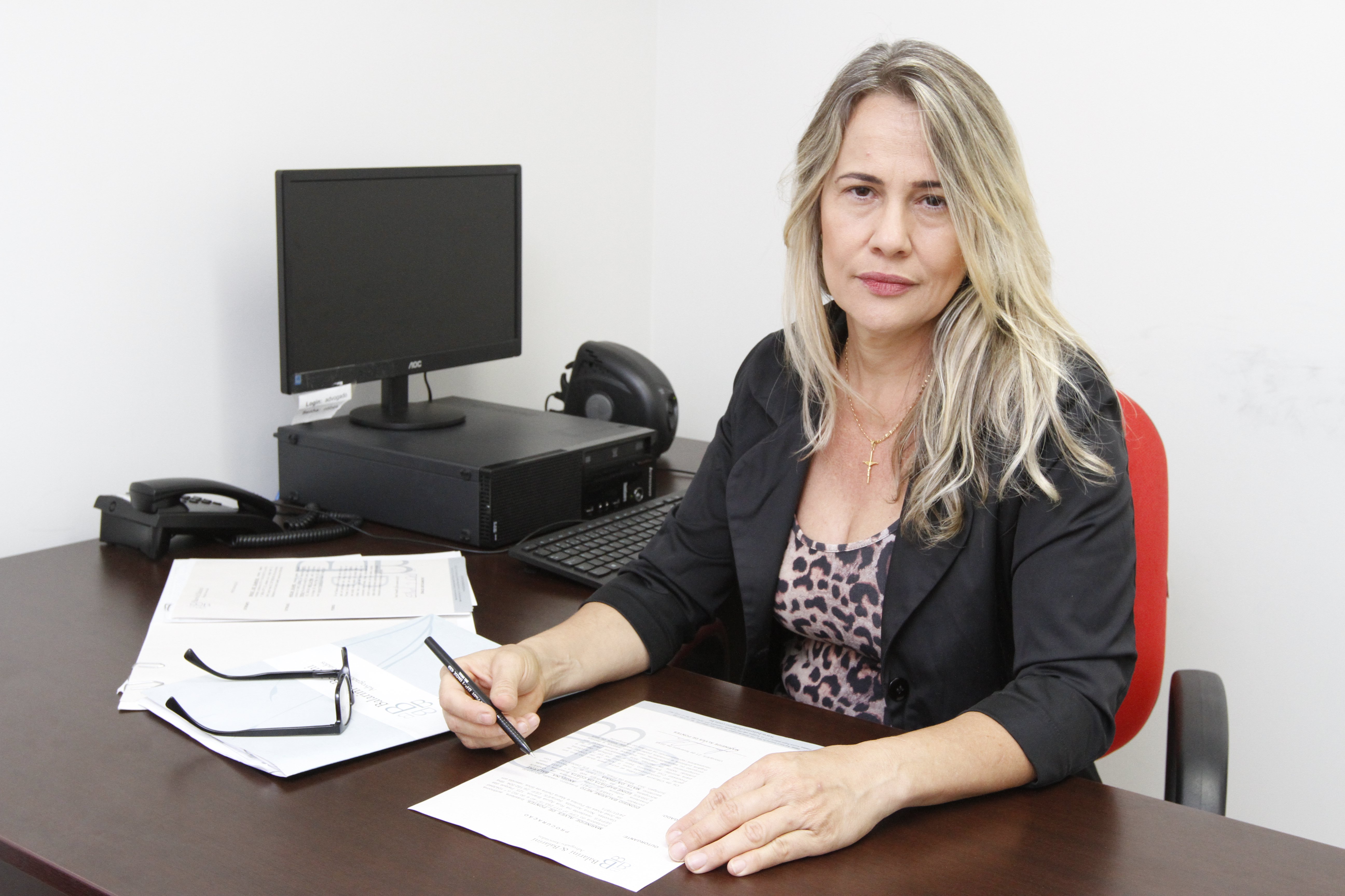A advogada Angelina Balarine ajudou o estudante em sua defesa na Ufes. Foto: Leone Iglesias/AT