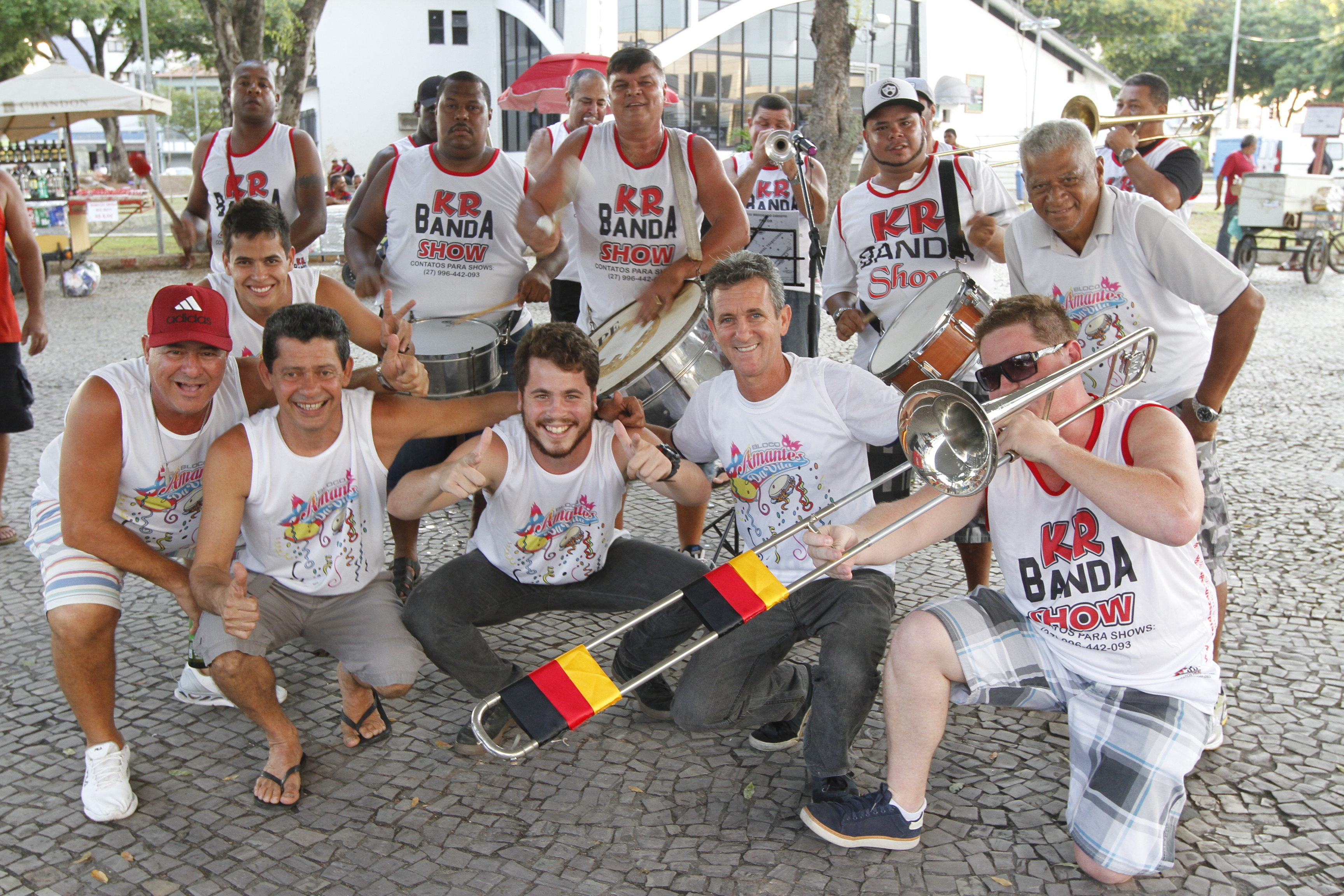 Bloco Amantes da Vila desfilou na sexta e abriu o final de semana de folia em Vila Velha. Foto: Leone Iglesias