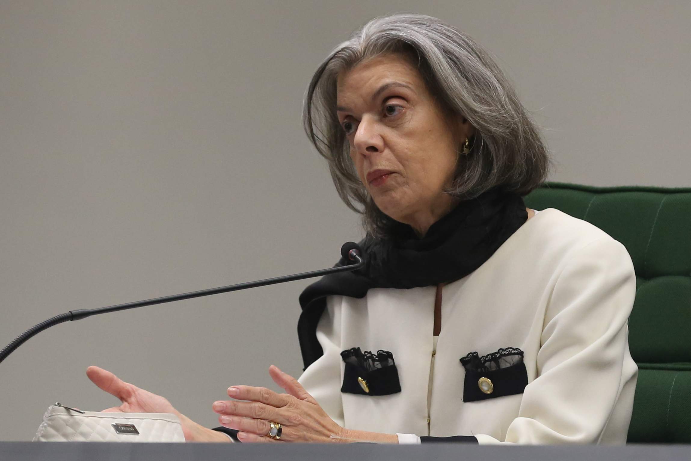 A ministra Cármen Lúcia, presidente do STF, tem a intenção de marcar para março o julgamento das ações que tratam do auxílio-moradia. Foto: José Cruz/Agência Brasil