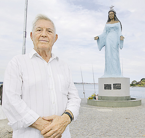 Ionnis é o criador da estátua. Foto: Leone Iglesias