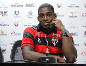 Zagueiro marcou um gol na Copa Sul-Americana pelo Dragão. Foto: Divulgação/Atlético/GO