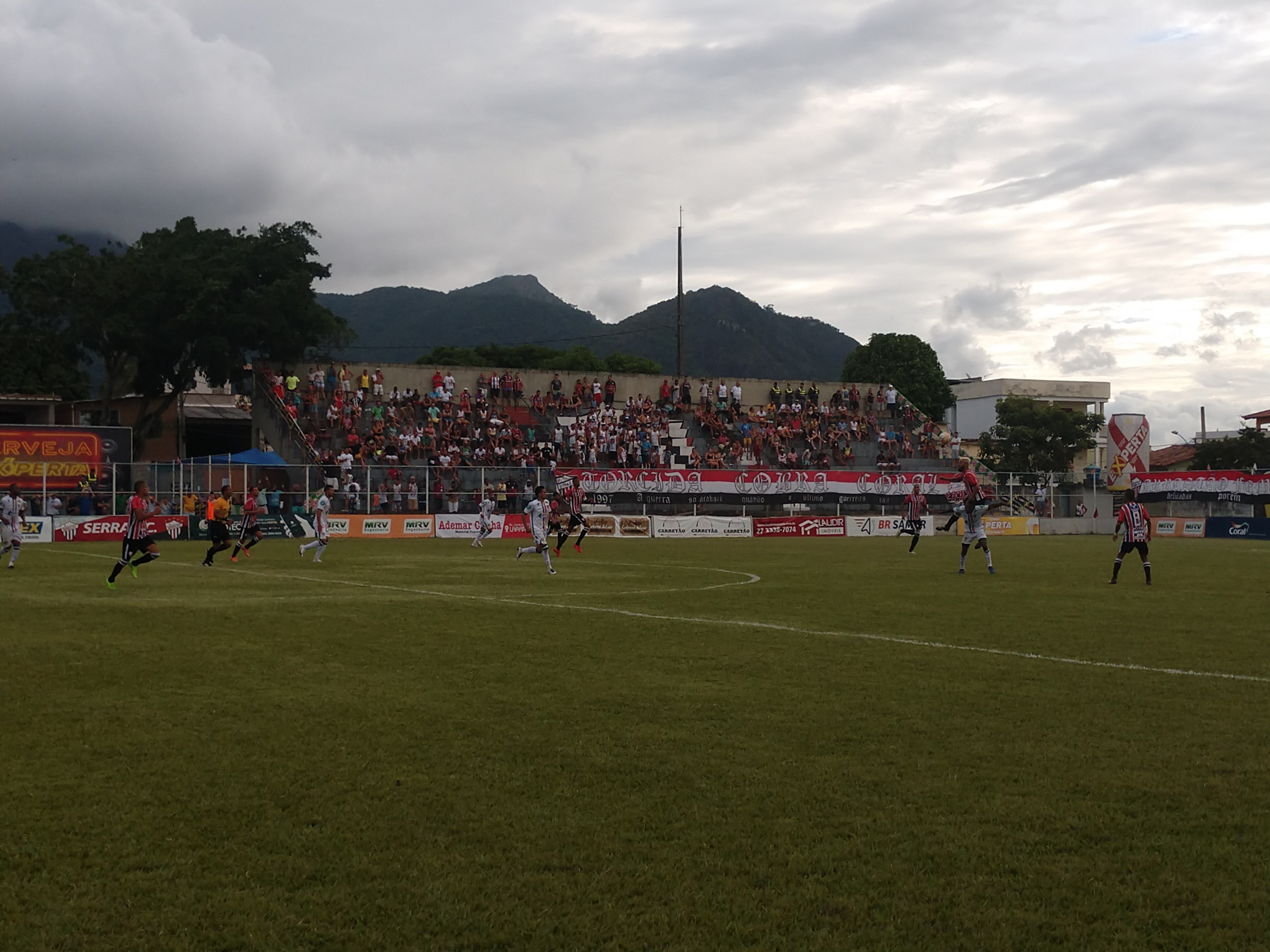 Serra venceu por 1 a 0, gol de Joelson. Foto: Acácio Rodrigues