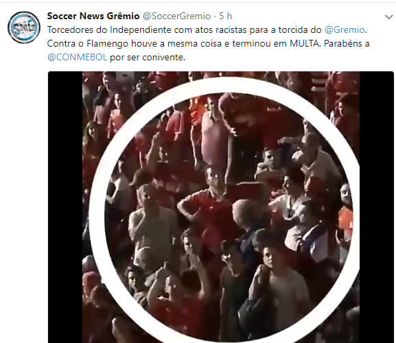 Gremistas flagraram supostos atos de racismo na torcida adversária. Foto/ Reprodução Twitter