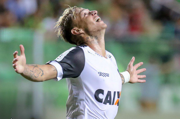 Róger Guedes marcou dois gols pelo Galo. Foto: Divulgação Atlético-MG