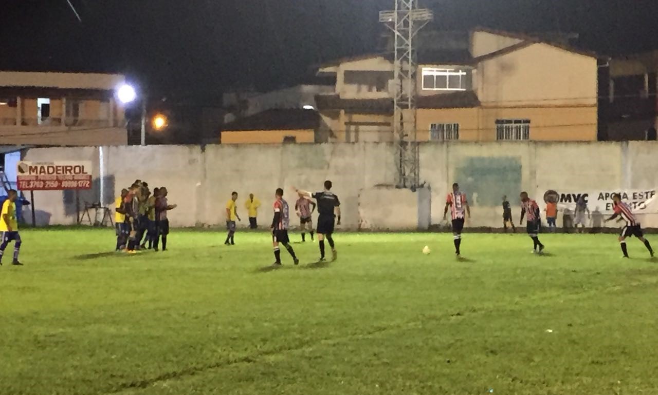 Serra e São Mateus se enfrentaram no estádio Sernamby. Foto: Serra F.C.