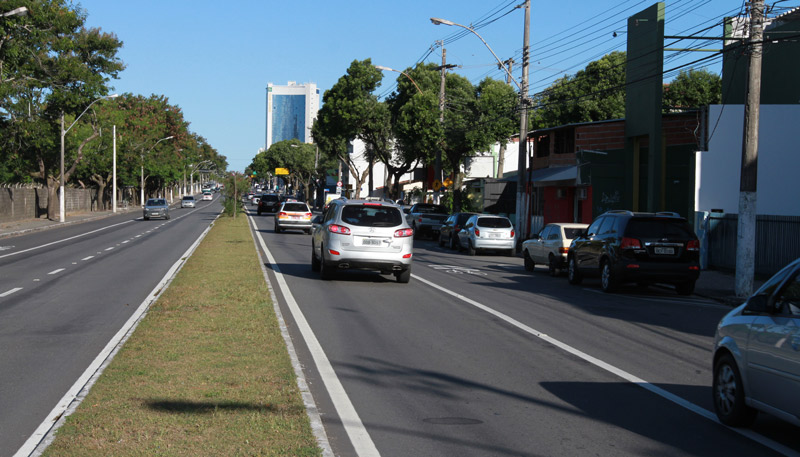 Avenida Adalberto Simão Nader: pista da direita será transformada em via local e a da esquerda terá o sentido alterado. Foto: Arquivo A Tribuna