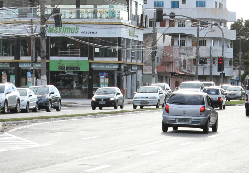 Para quem vem da Praia de Camburi, o acesso para a Avenida Rosendo Serapião Filho não será feito de forma direta, mas sim pela nova rotatória. Foto: Arquivo A Tribuna