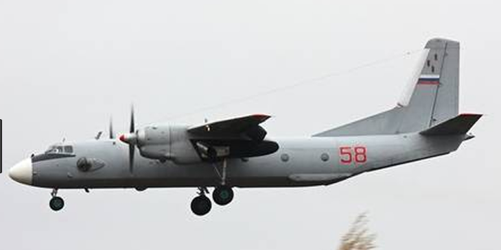 Um avião militar russo modelo An-26, semelhante ao que caiu nesta terça(06). Foto/ Reprodução