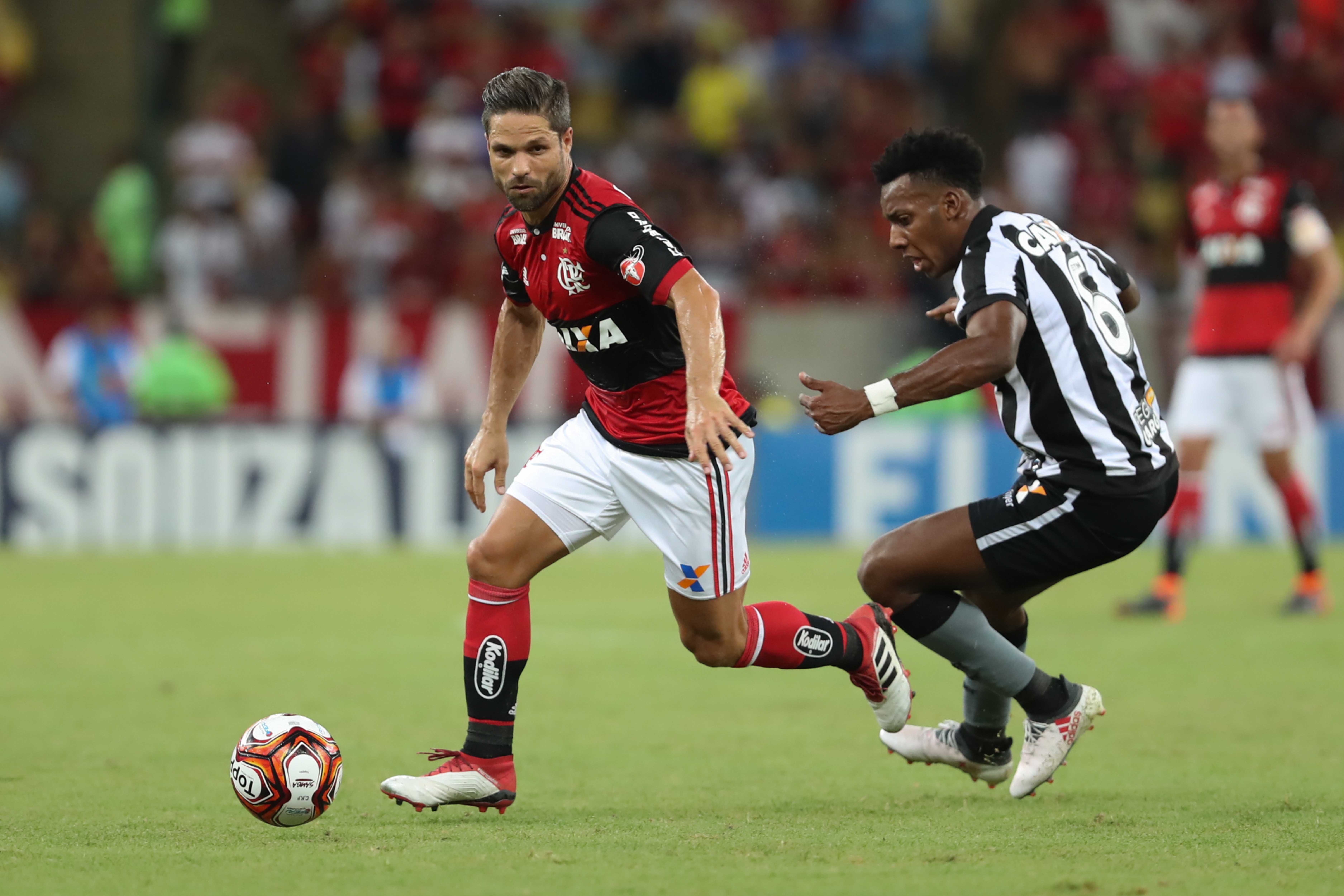Diego: elenco é bom mesmo? Foto: Gilvan de Souza/Flamengo