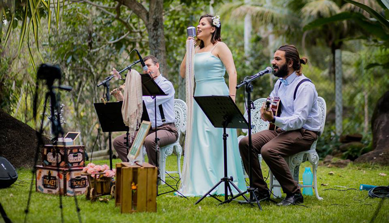 Há um ano, casal se apresenta em casamentos em todo o Espírito Santo. Foto: Divulgação