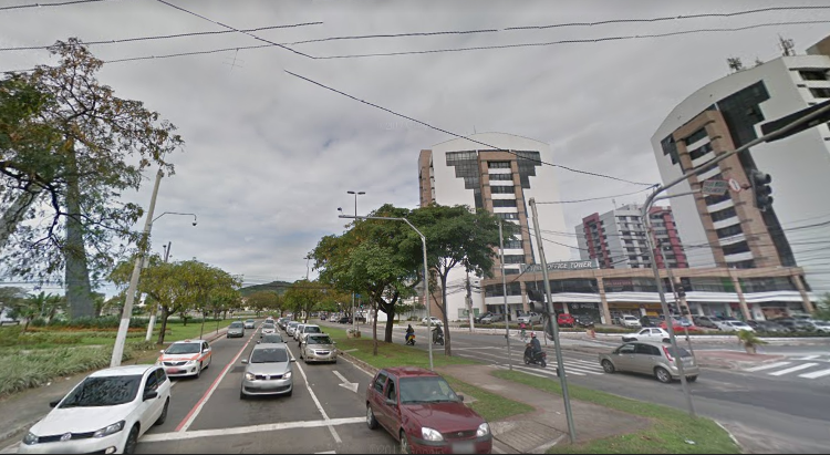 Trânsito na Avenida Américo Buaiz, próximo ao Shopping Vitória/ Foto:Google Maps
