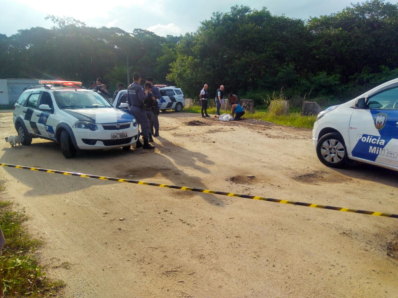 Os pais da vítima estiveram no local. Foto/ Whatsap