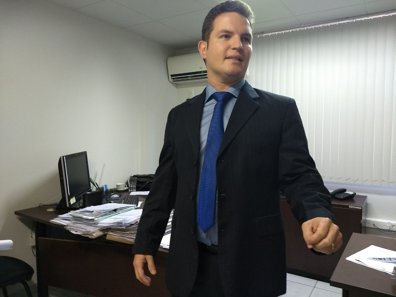 O delegado Janderson Lube, indiciou Rubéns por homicídio qualificado pelo meio cruel e feminicídio, sequestro e furto. Foto: Tais de Hollanda