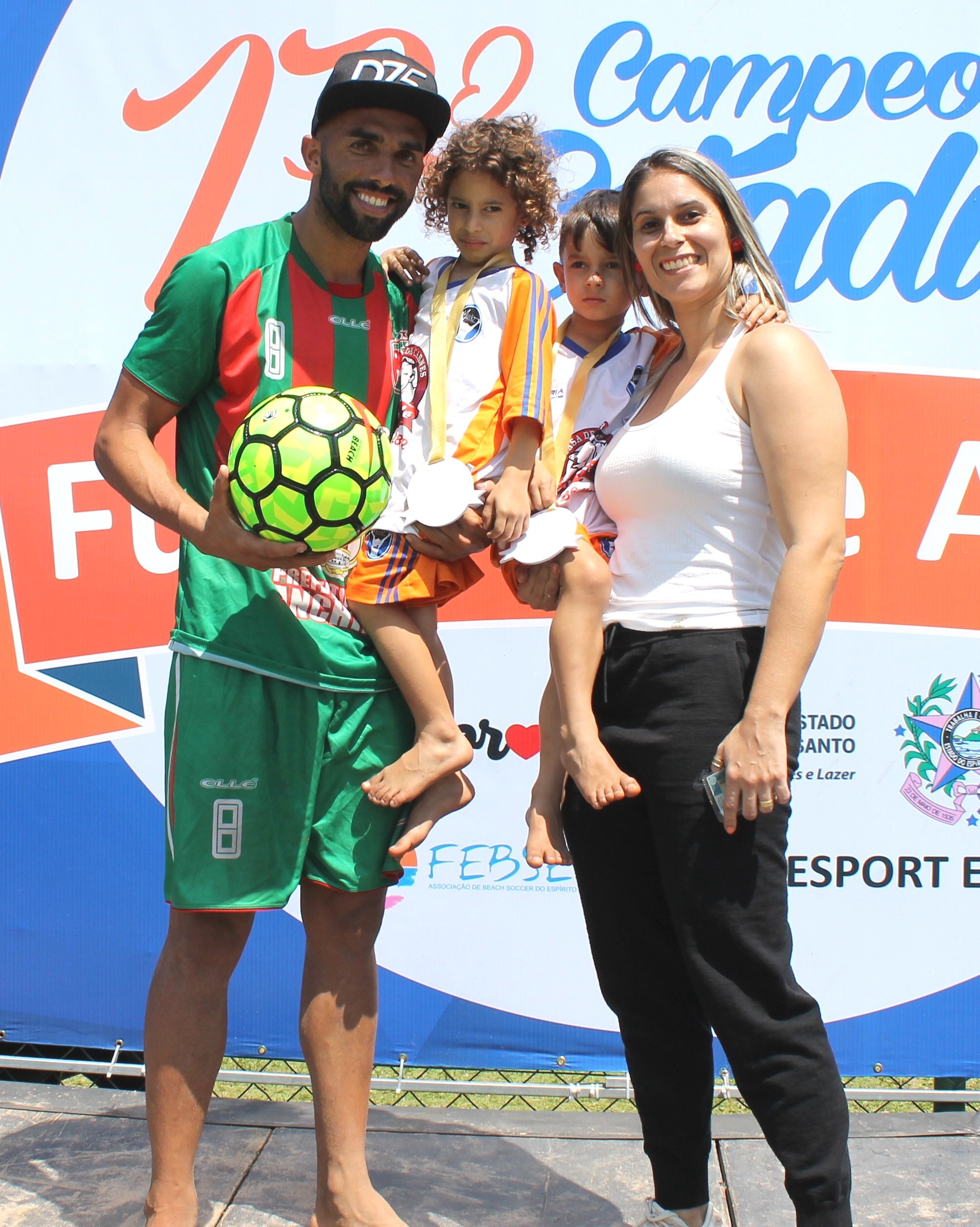 Bruno Xavier, filhos e Mari Antunes. Foto: Peter Falcão/Pauta Livre