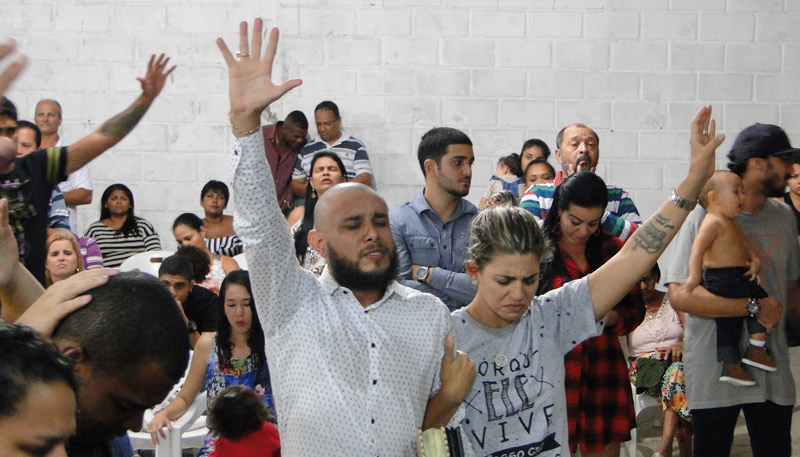 Pastor chegou a pregar na igreja, um dia após a morte dos filhos. Foto: Wilton Júnior/AT