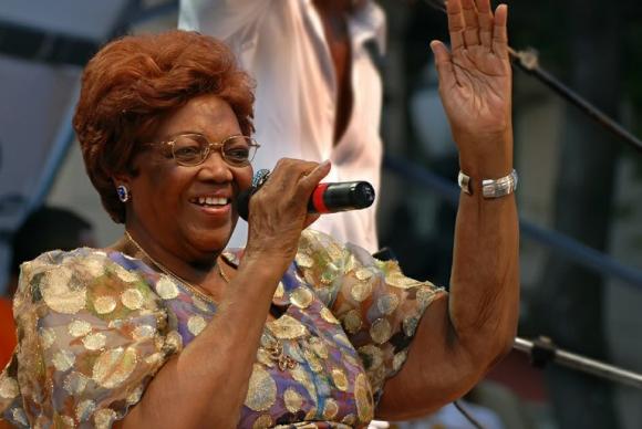 A sambista Dona Ivone Lara morreu na noite dessa segunda-feira (16). Foto: Portal Brasil