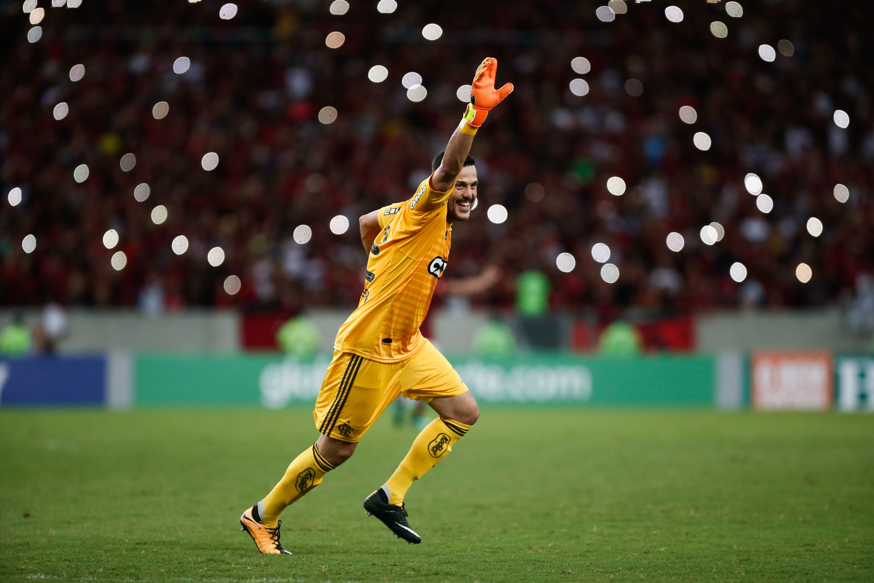 Julio Cesar se despede. Foto: Staff/Flamengo