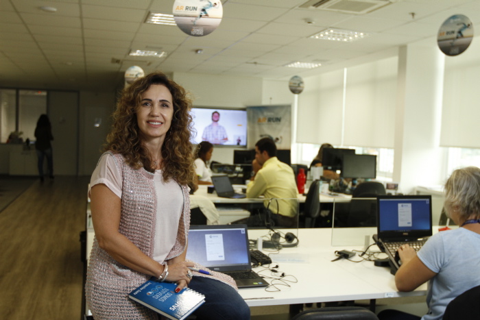 A diretora de RH da empresa de tecnologia Totvs, no Estado, Jacqueline Fonseca Couto, explicou que a organização valoriza o profissional que está sempre buscando conhecimento, o que chama de autocapacitação. Foto: Thiago Coutinho