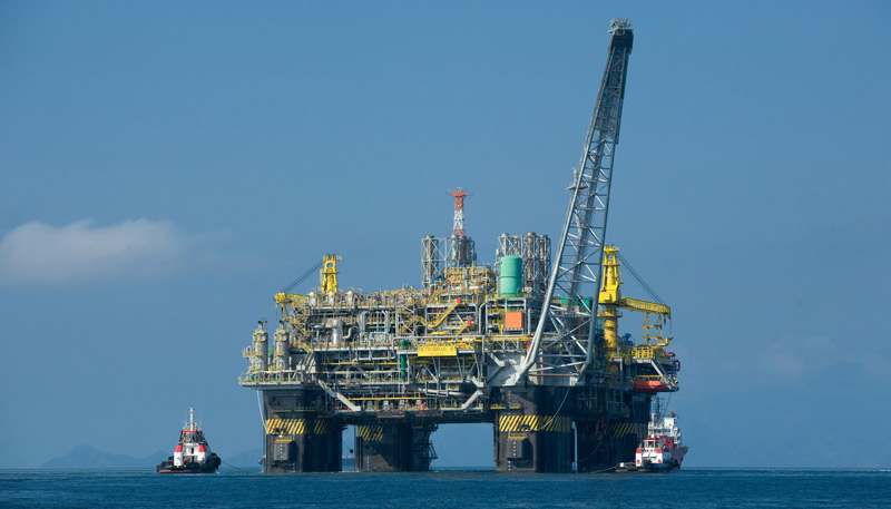 Plataforma: maior parte dos investimentos da Petrobras será para a reestruturação do Parque das Baleias, no litoral Sul do Estado