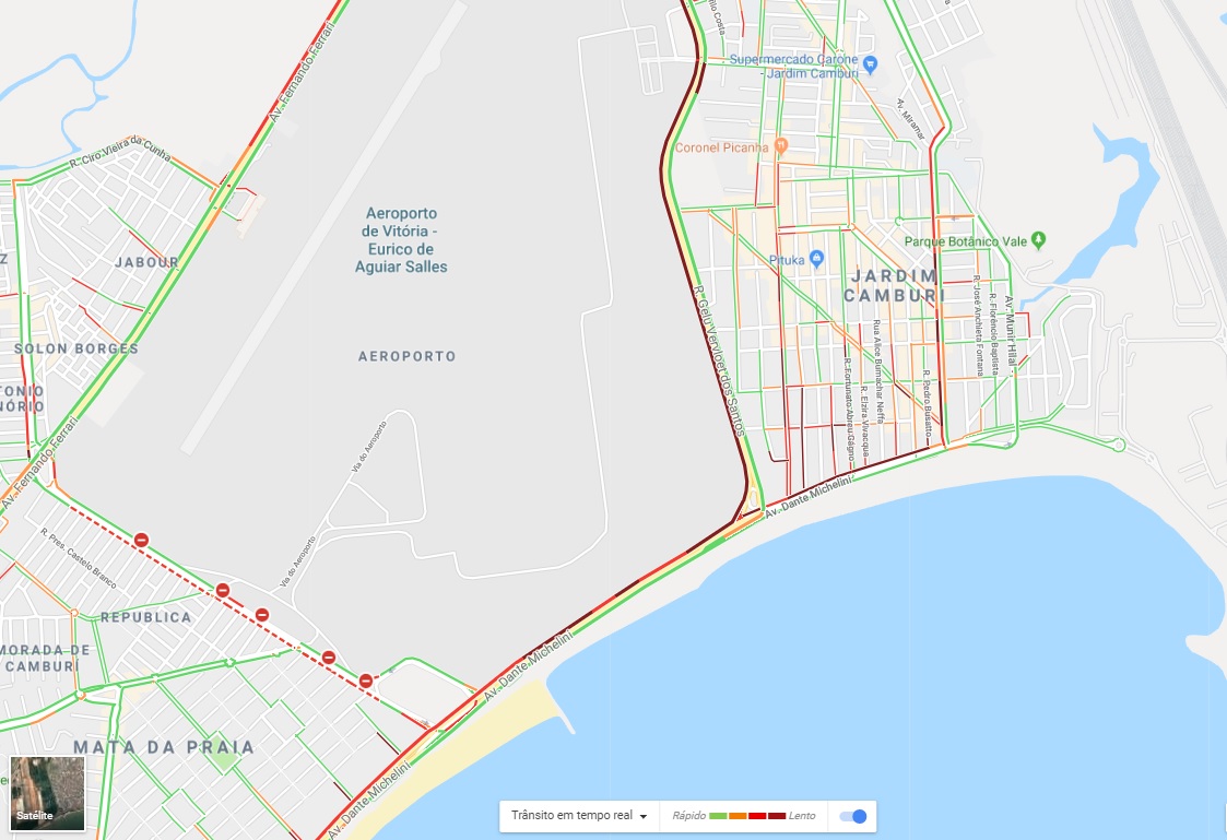 Mapa mostra como estava o trânsito na região às 8h25 desta terça-feira (10). As avenidas em vermelho apresentam congestionamento intenso. Imagem: Reprodução/Google Maps