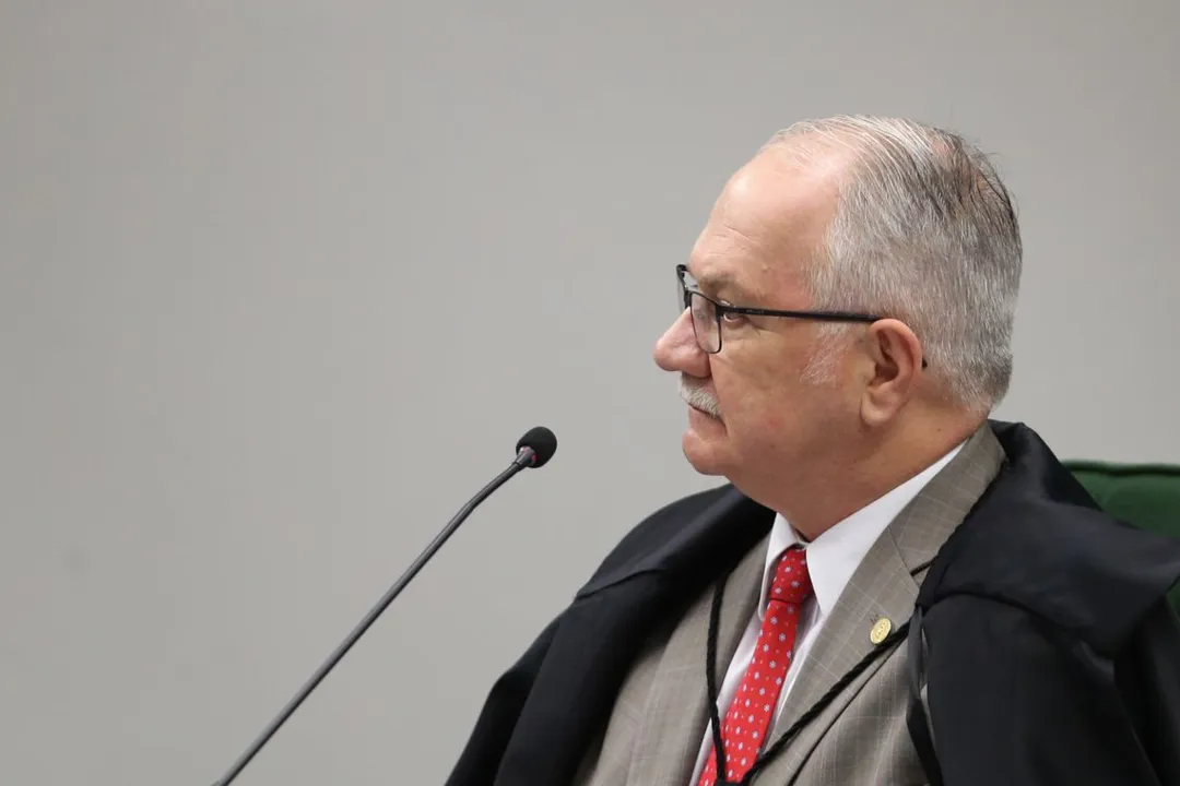 Imagem ilustrativa da imagem Edson Fachin deixa com plenário do STF decisão sobre inquérito das fake news