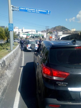 (Foto: Agentes da Guarda Municipal de Vitória recuperaram o veículo roubado.)