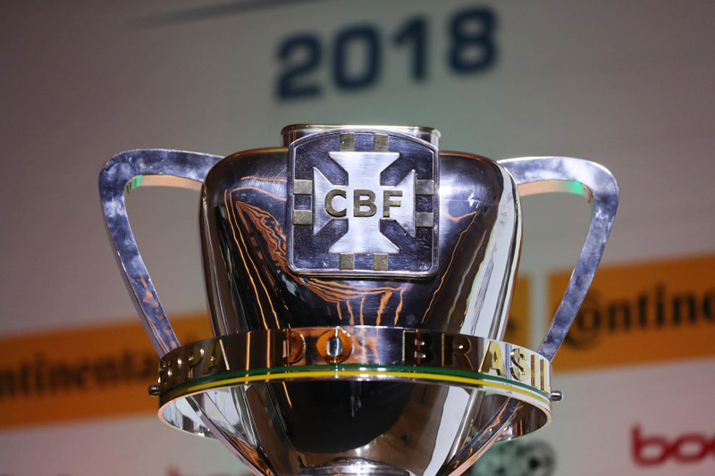 O desejado troféu da Copa do Brasil (Foto: CBF)
