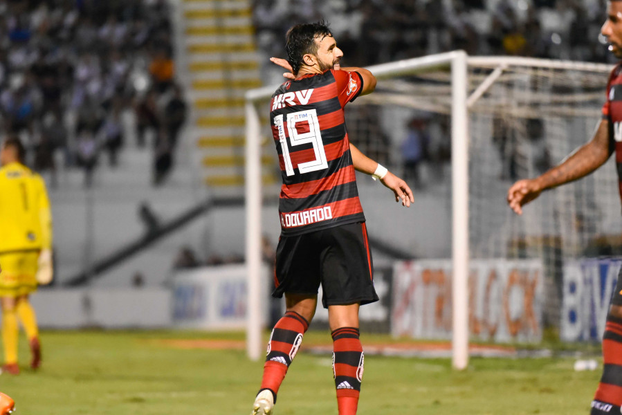 Henrique Dourado marcou o gol da vitória flamenguista em Campinas. Foto: Divulgação.