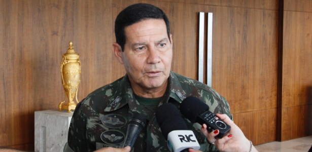 General Hamilton Mourão (Foto: Pedro Ribas/Agência de Notícias do Paraná)