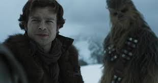 Alden Ehrenreich, de 29 anos, assume o posto de mercenário galáctico na nova fase da franquia