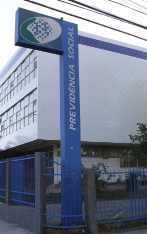 Prédio da Previdência Social em Vitória (Foto: Arquivo/AT)