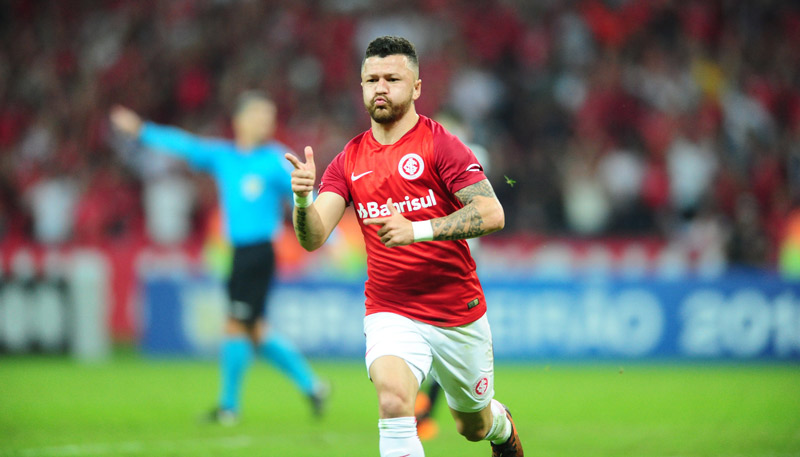 Gol nos acréscimos decidiu a vitória para o Inter (Foto: Ricardo Duarte/Internacional)