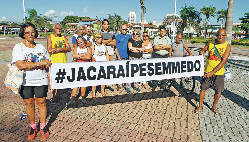 Moradores se uniram para pedir socorro contra a violência na região: aumento no número de mortes violentas já impacta sobre comércio e turismo (Foto: Fábio Nunes/AT)