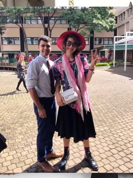 Filho de Luciana Gimenez e do músico Mick Jagger, Lucas Jagger se vestiu de mulher em sua despedida da escola, na semana passada. (Foto: Divulgação)