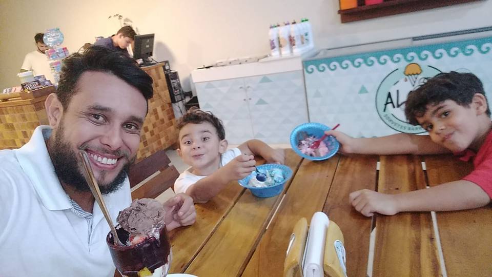 Segundo delegado, antes de crime que vitimou as crianças,o pastor George Alves levou os meninos para uma sorveteria (Foto: Reprodução)